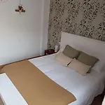 La Perla,
